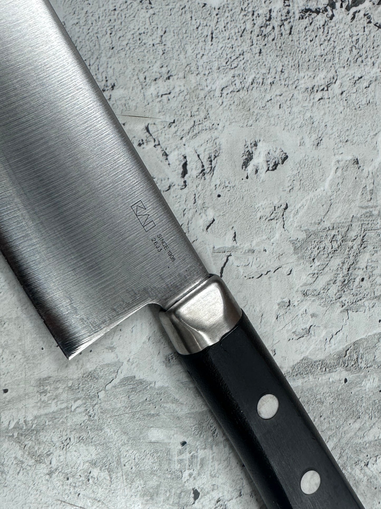 Second Hand Kai Santoku Knife 170mm 2049