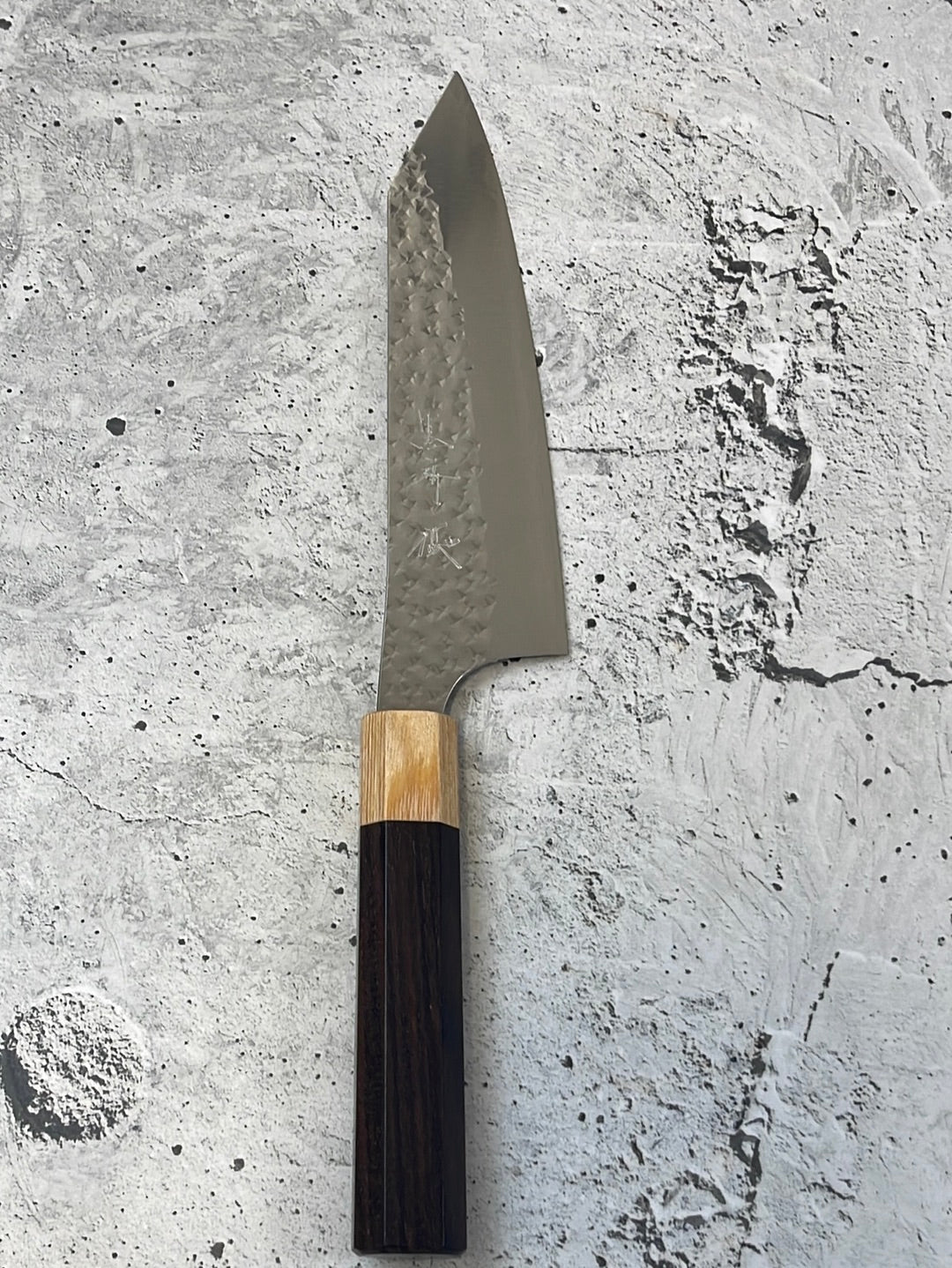 Yu Kurosaki R2(SG2) Hammered SENKO-EI WA RS8H Japanese Chef's Bunka 165mm with Brown-Ring Octagonal Handle