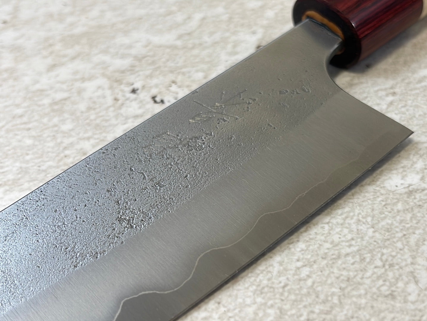 MASAKAGE YUKI Santoku 180mm Oval Magnolia wood with Red Pakka wood