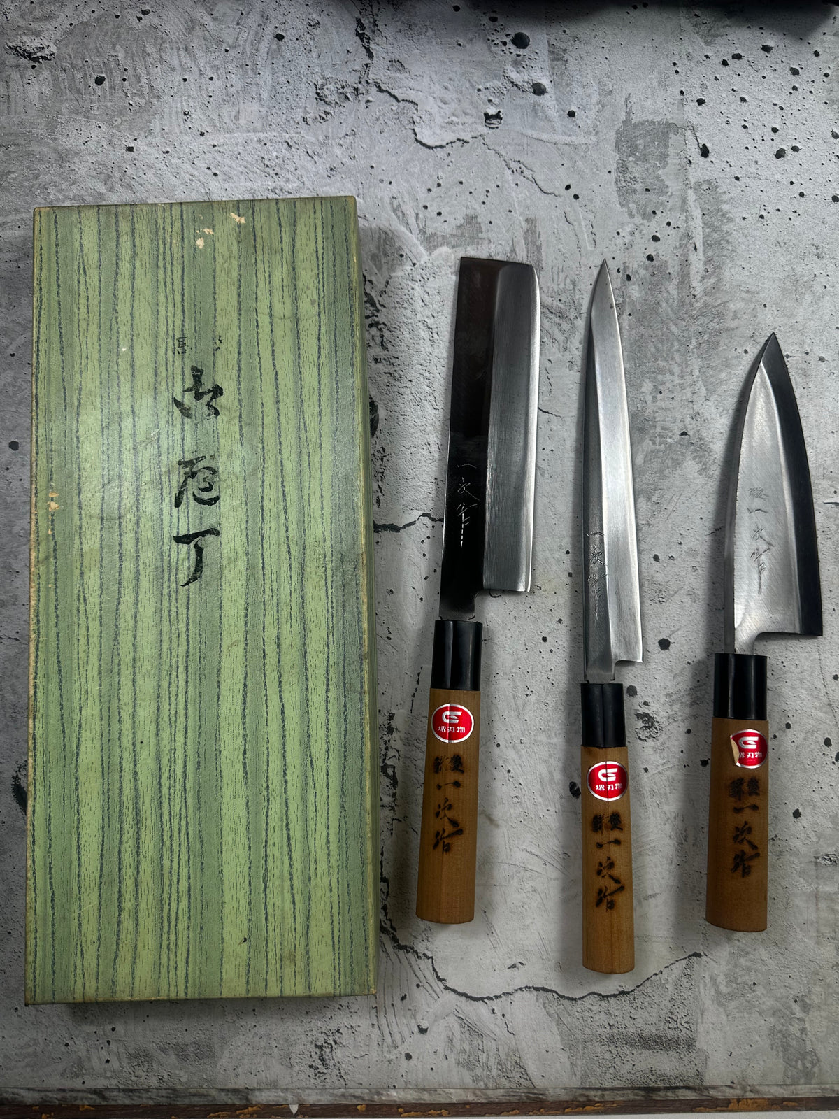 Vintage Sakai Toshimitsu Saku Three-Knife Set 2348