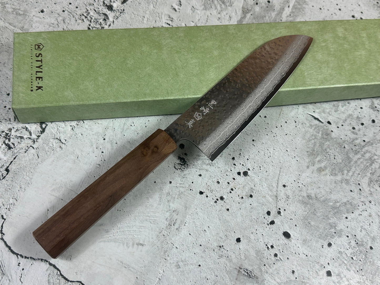 Makoto Kurosaki VG7 Damascus Santoku Knife 165mm