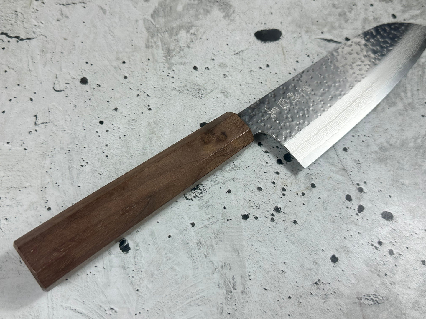 Makoto Kurosaki VG7 Damascus Santoku Knife 165mm