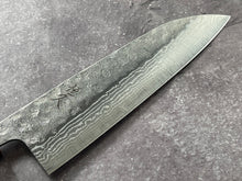 Load image into Gallery viewer, Tsunehisa 440c Damascus Nashiji  Santoku 170mm Oak Wood Handle - Made in Japan 🇯🇵