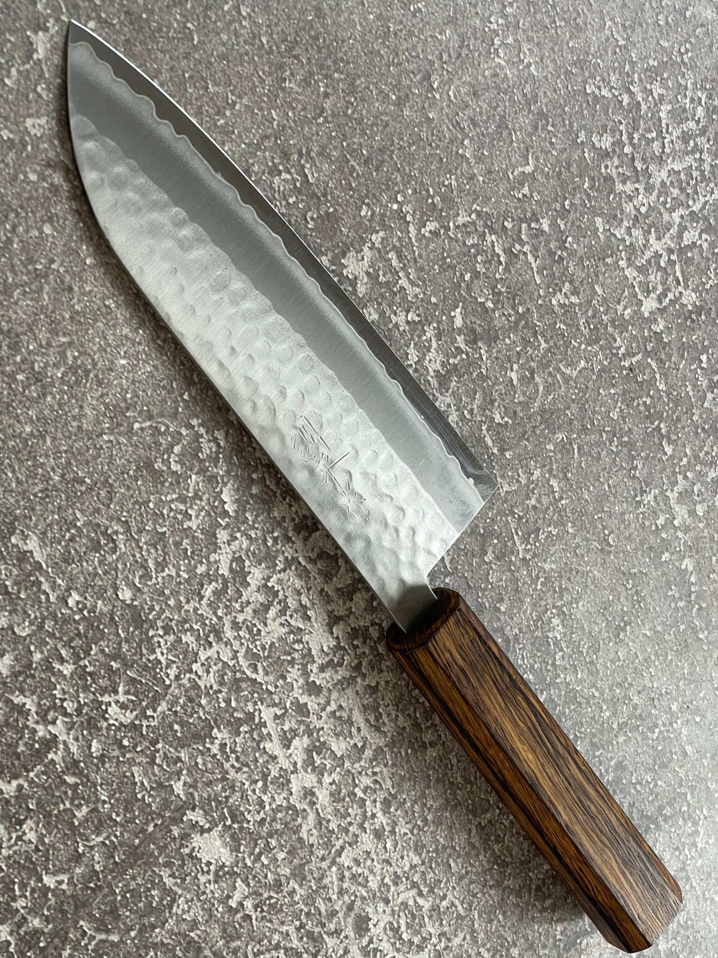 Masutani Kokuryu Tsutime Santoku 170mm  VG1 Steel Oak Handle