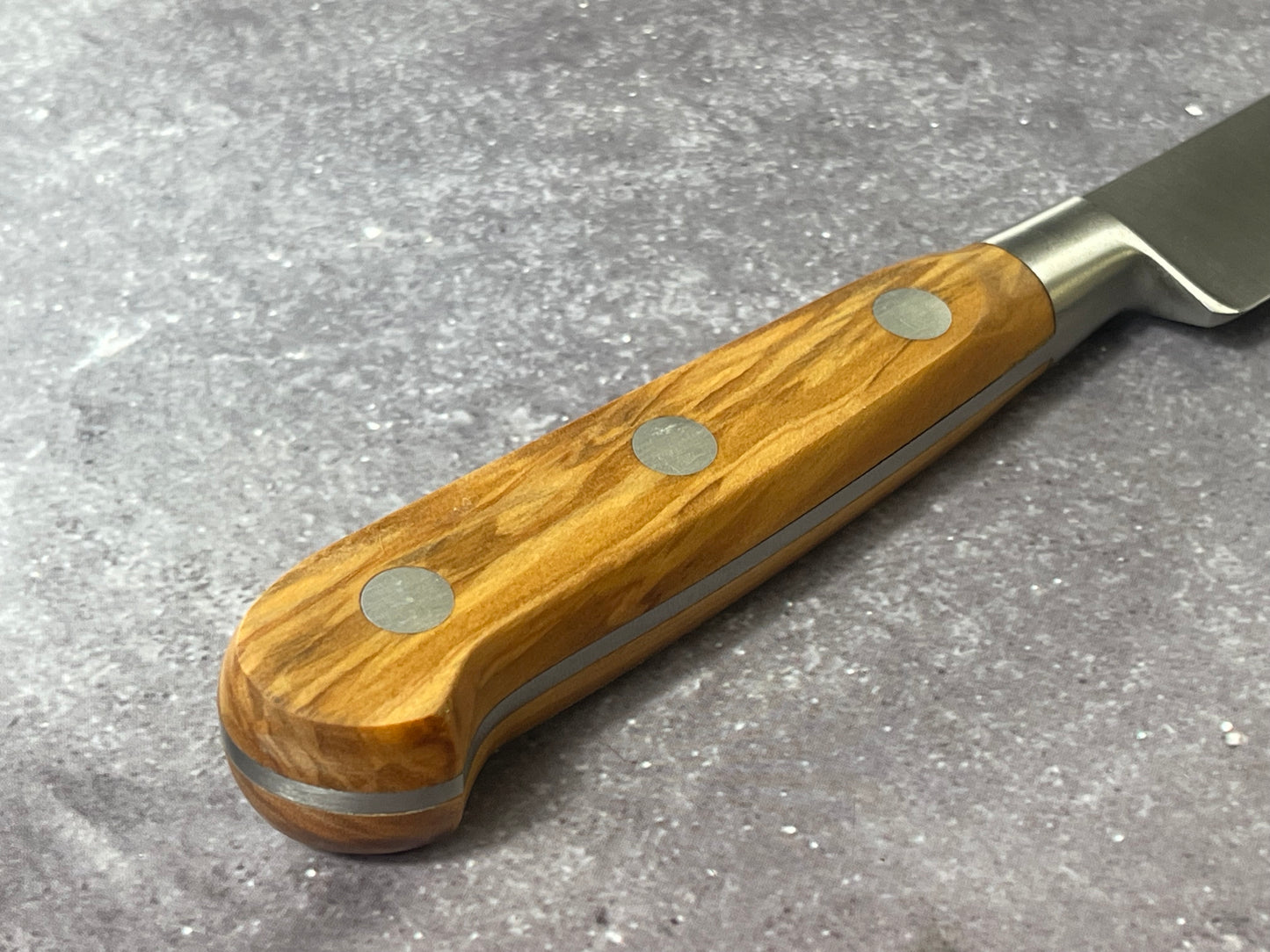 K Sabatier Bread Knife 200mm - HIGH CARBON STEEL - OLIVE WOOD HANDLE