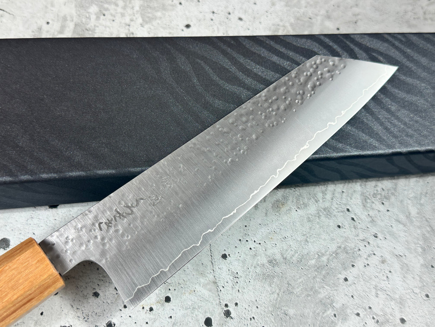 Makoto Kurosaki Sakura Bunka Knife 180mm