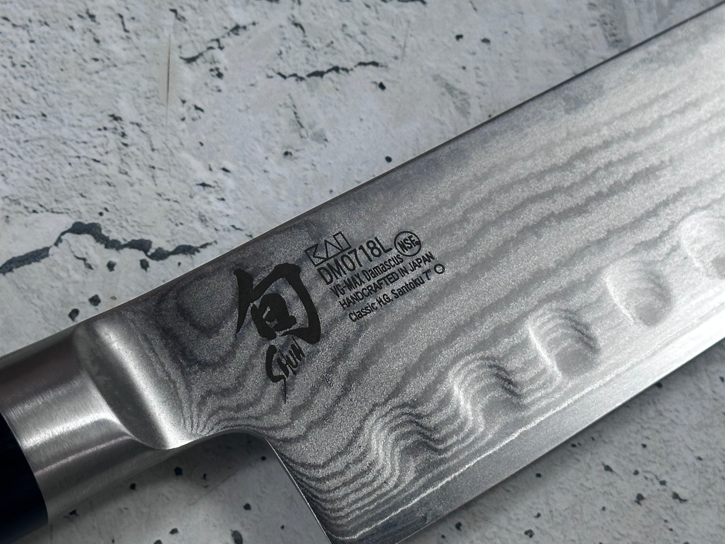 Pre-Owned Shun Classic Santoku Left Handle Knife 180mm Damascus Steel 2168