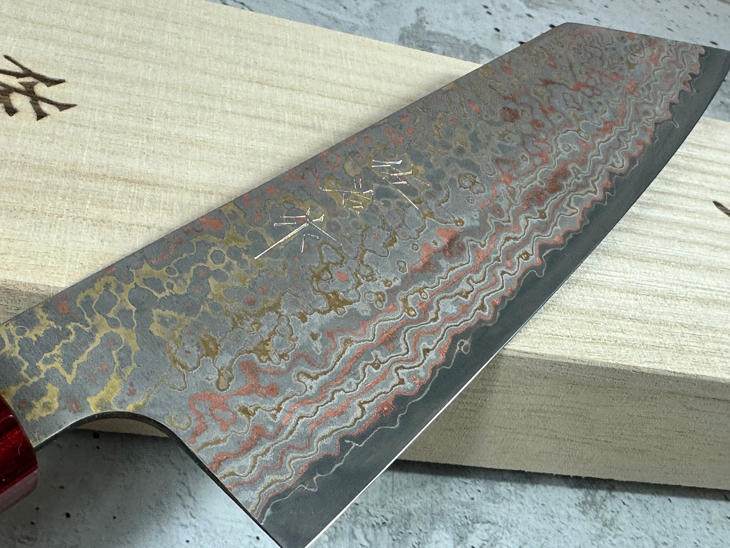 Takeshi Saji VG10-W Nashiji Rainbow Damascus Bunka 165mm