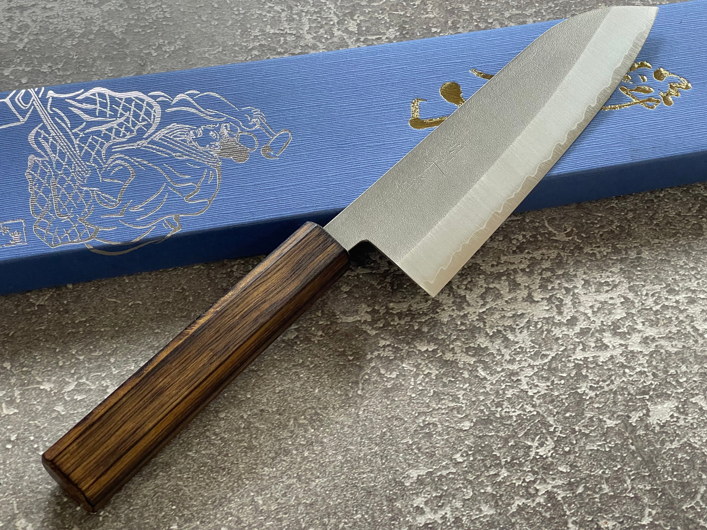 Masutani Kokuryu Nashiji Santoku 170mm  VG1 Steel Oak Handle
