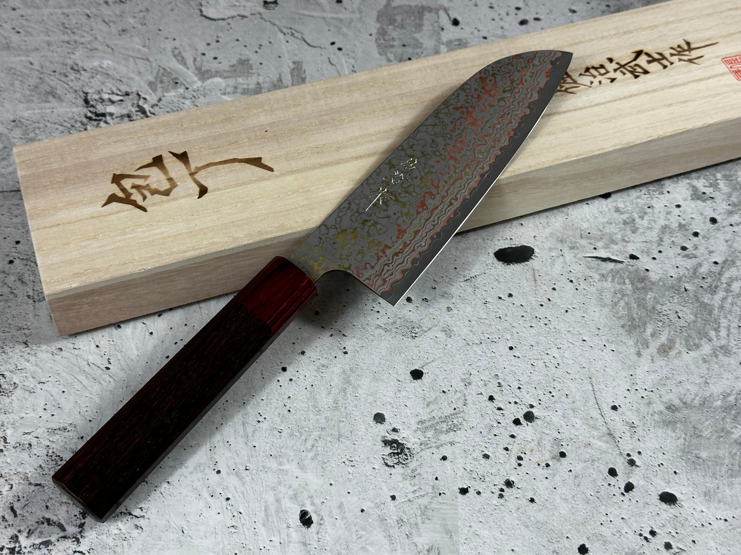 Takeshi Saji VG10-W Nashiji Rainbow Damascus Santoku 165mm