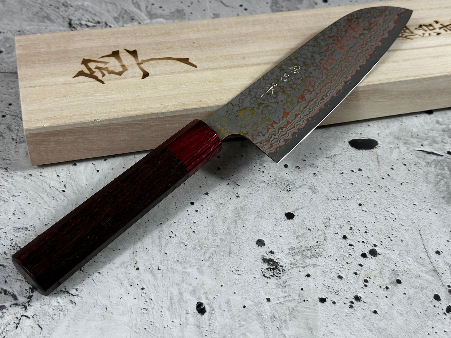 Takeshi Saji VG10-W Nashiji Rainbow Damascus Santoku 165mm