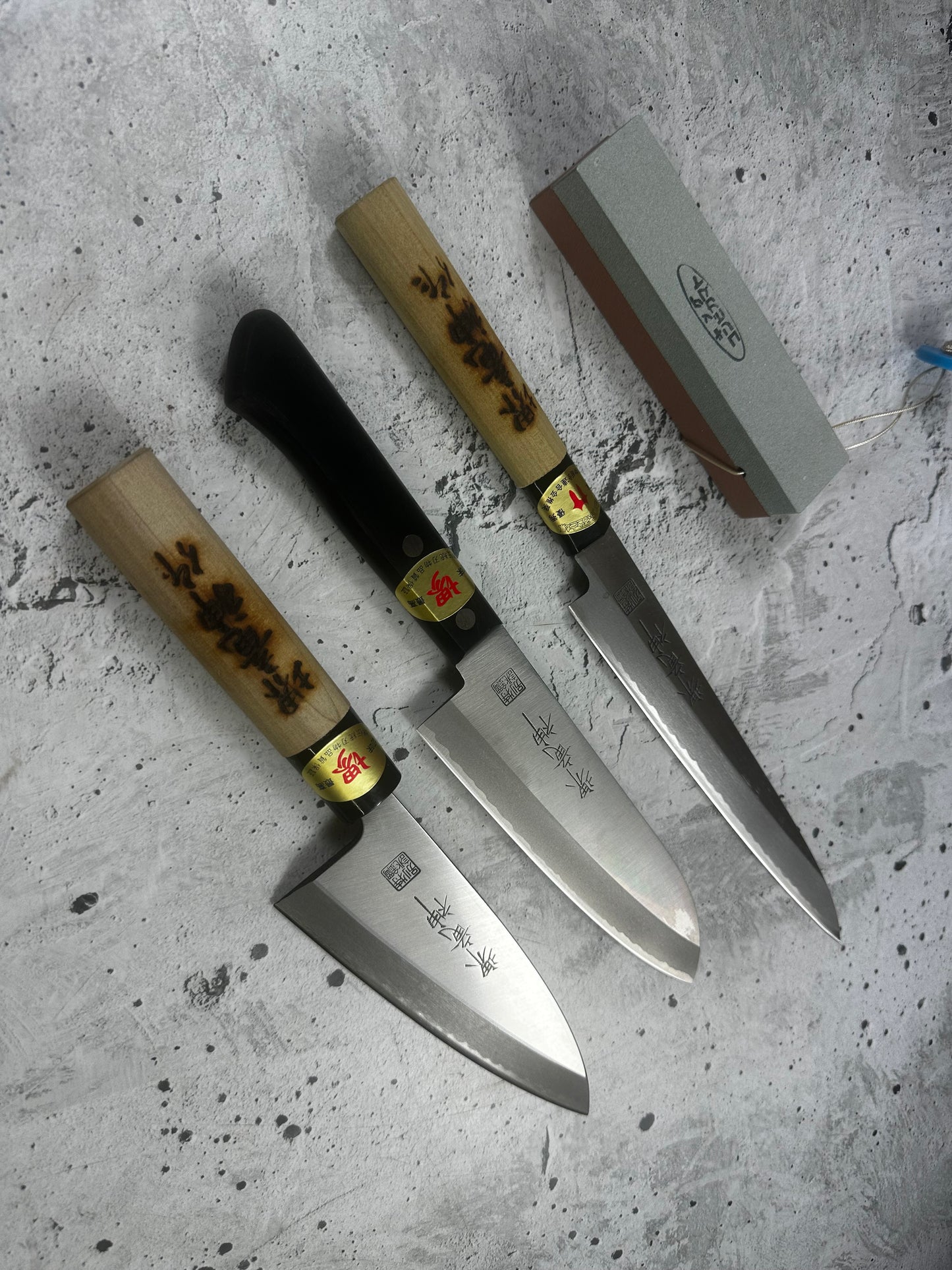 Vintage Sakai Ryujin Knife Set Carbon Steel Wood Handle Buffalo Horn 2231