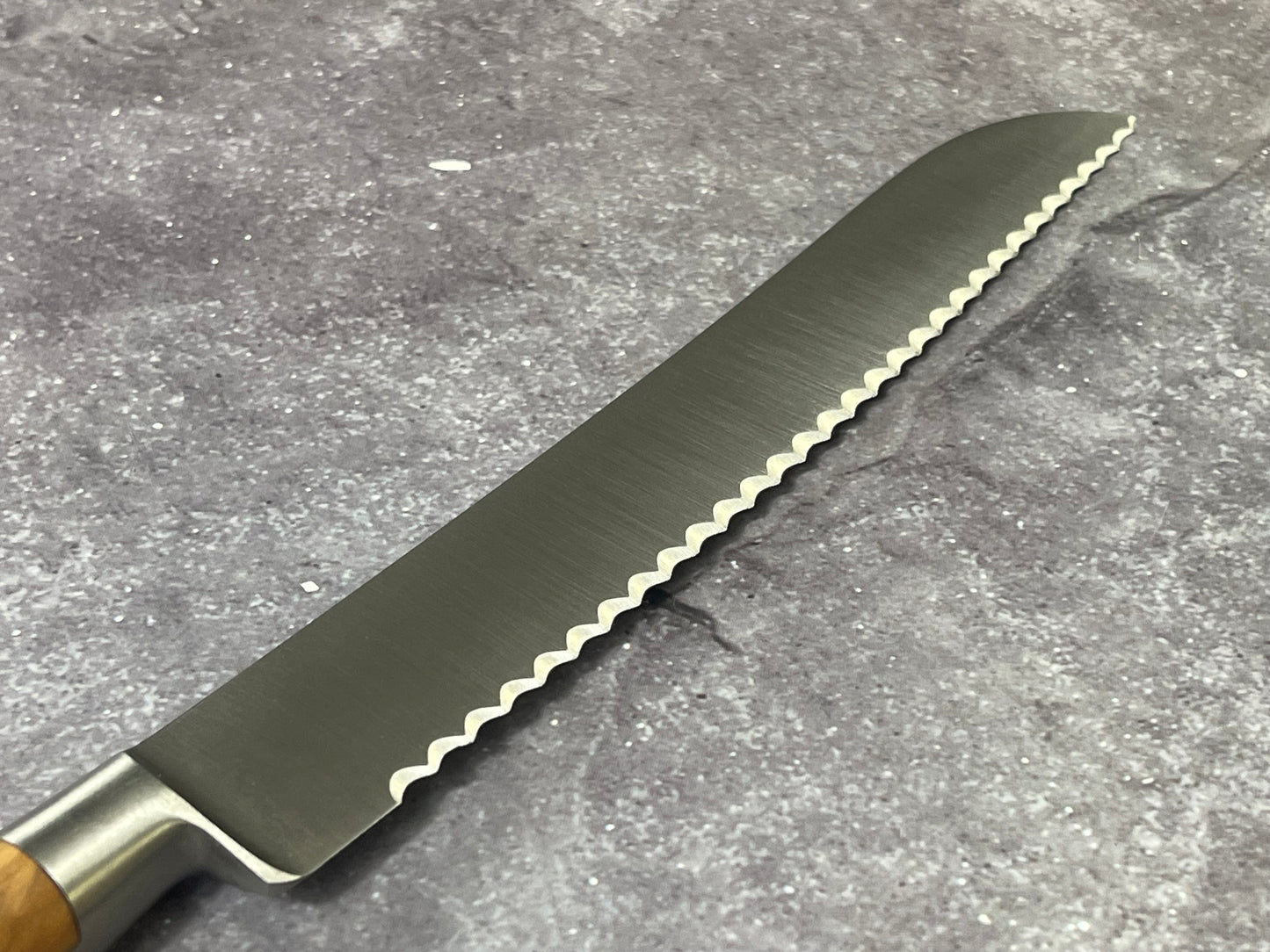 K Sabatier Bread Knife 200mm - HIGH CARBON STEEL - OLIVE WOOD HANDLE