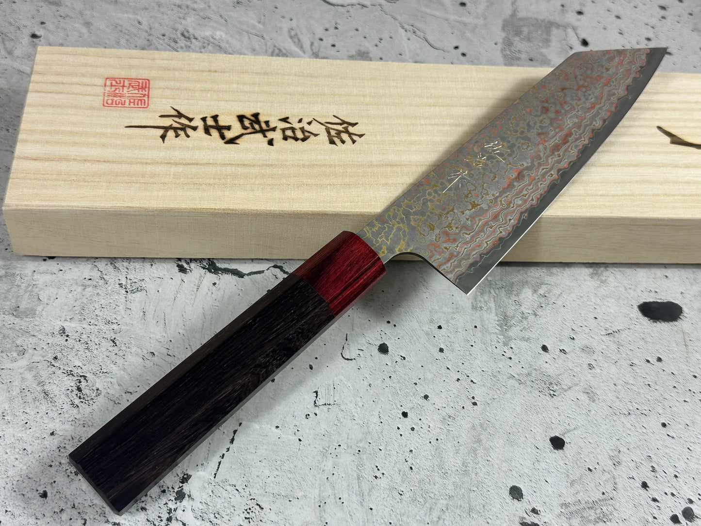 Takeshi Saji VG10-W Nashiji Rainbow Damascus Bunka 165mm