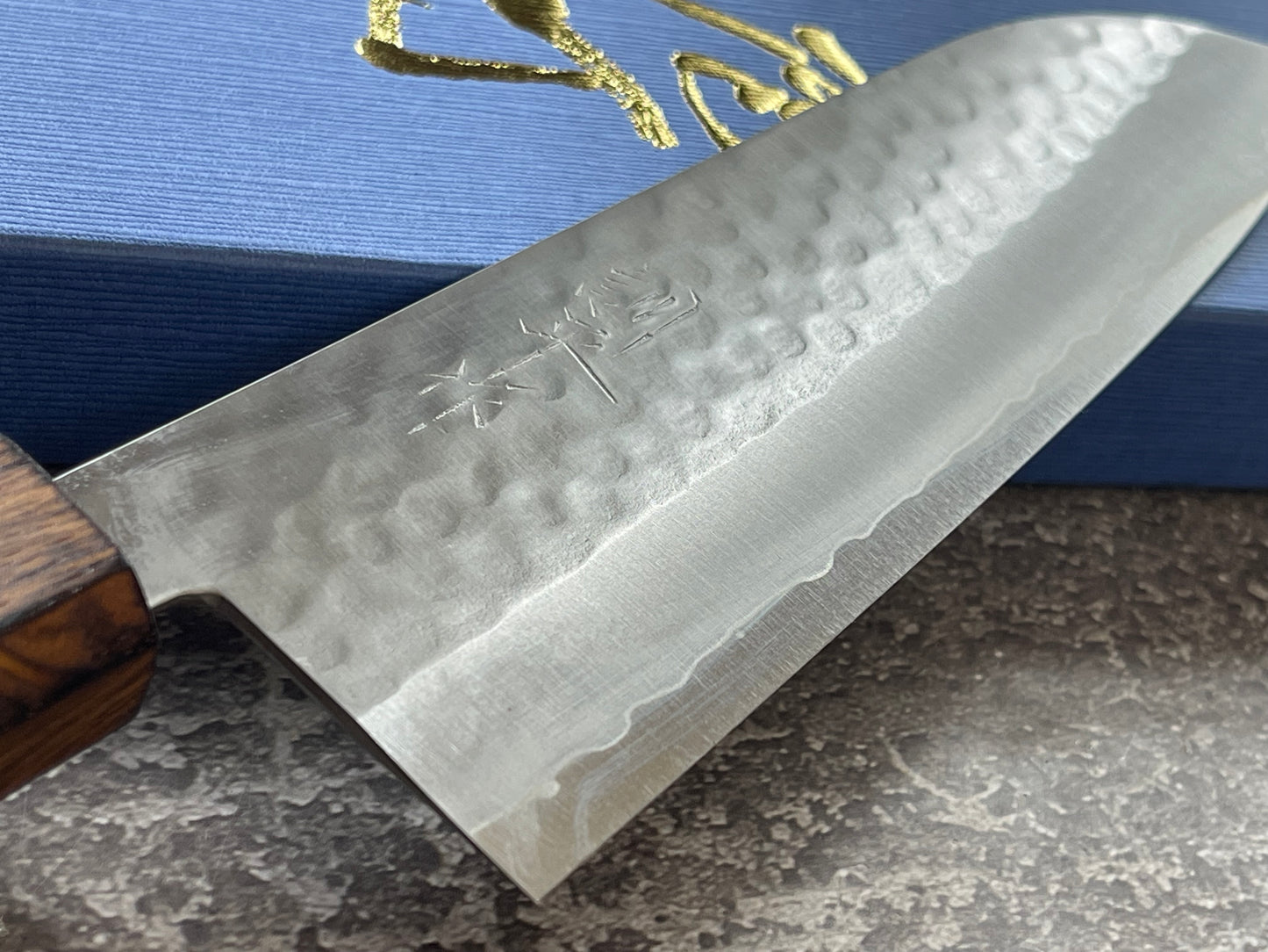 Masutani Kokuryu Tsutime Santoku 170mm  VG1 Steel Oak Handle