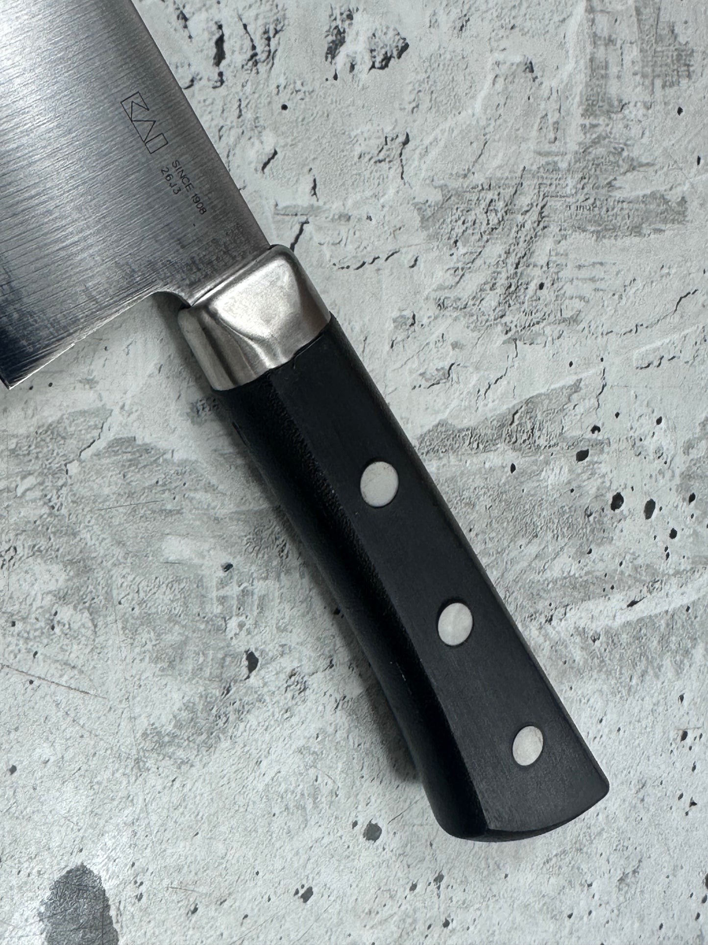Second Hand Kai Santoku Knife 170mm 2049