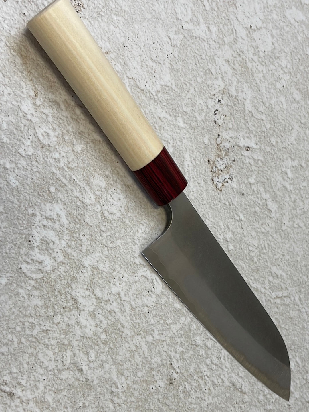MASAKAGE YUKI Santoku 180mm Oval Magnolia wood with Red Pakka wood