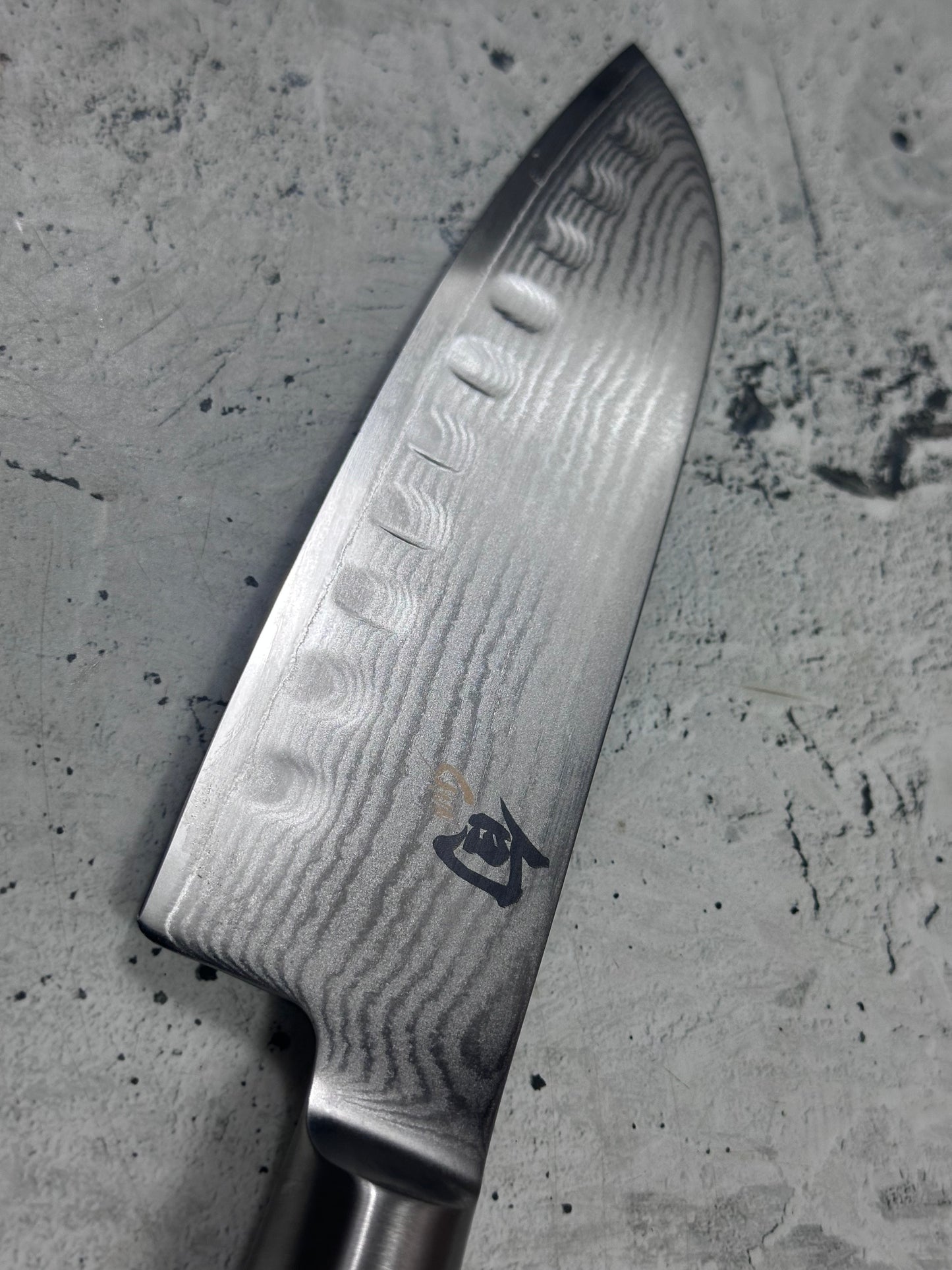 Pre-Owned Shun Classic Santoku Left Handle Knife 180mm Damascus Steel 2168