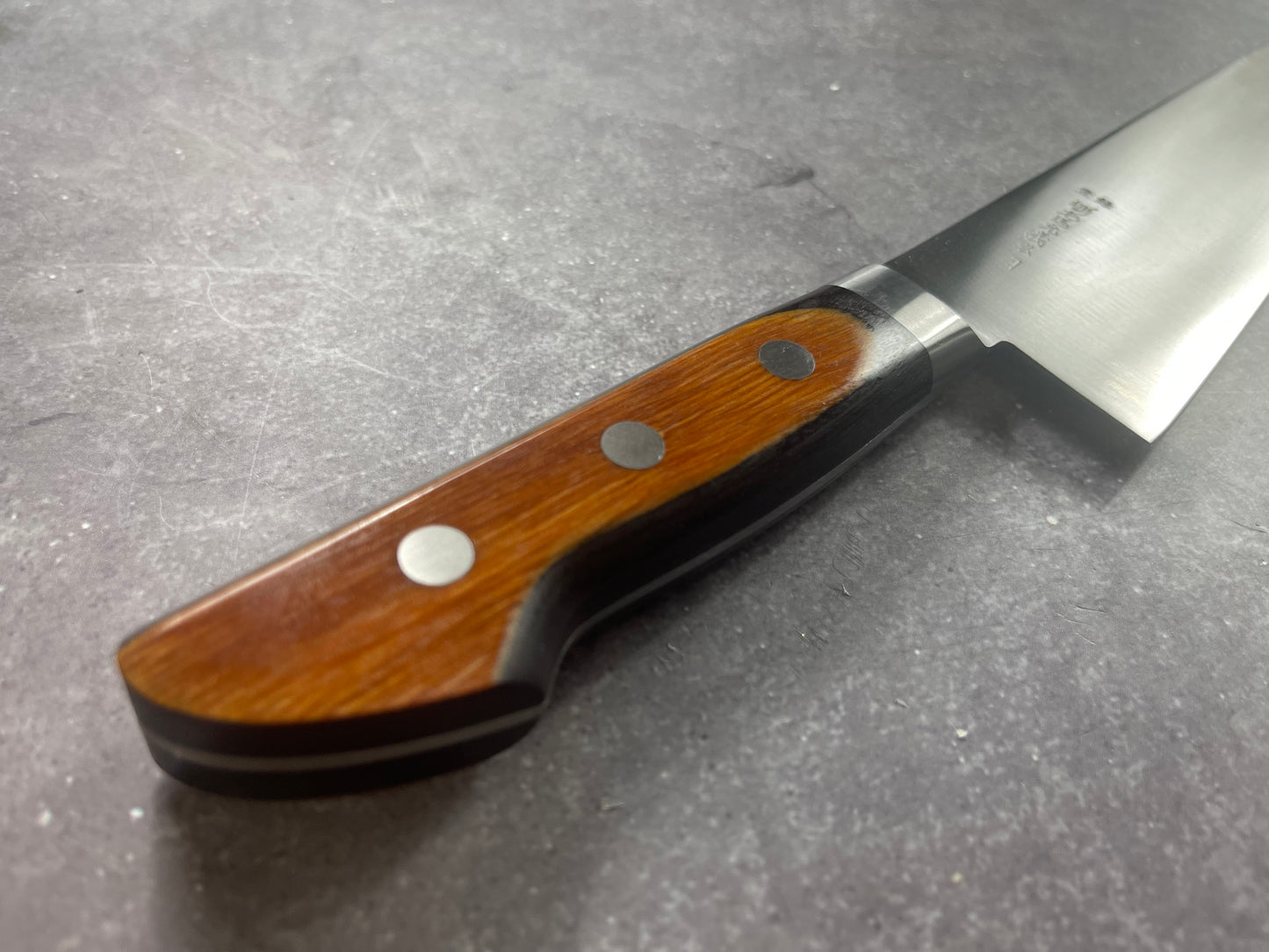 Yoshihiro SK-4 Gyuto 240mm - Made in Japan 🇯🇵