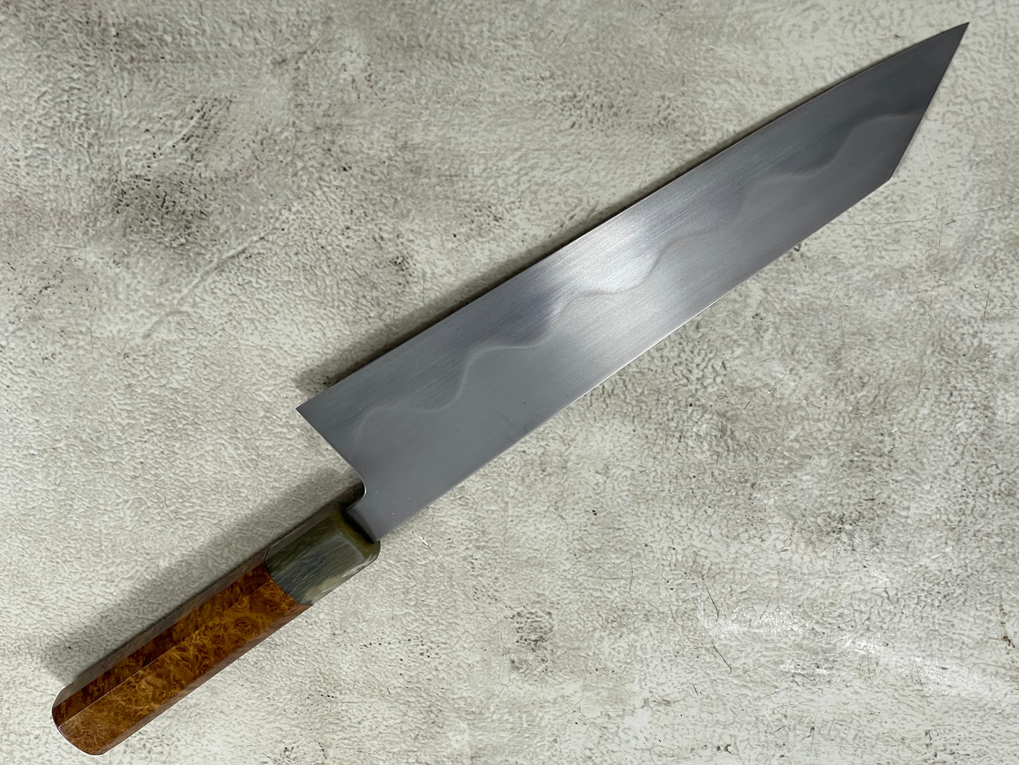 Keskin Migaki Kiritsuke 230mm Amboyna Burl & Blonde Buffalo Horn with sheath