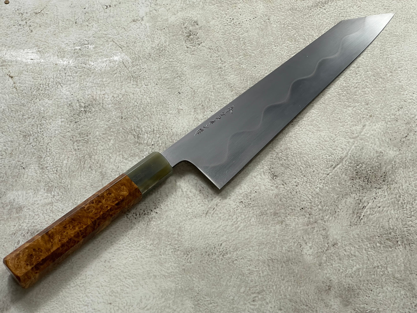 Keskin Migaki Kiritsuke 230mm Amboyna Burl & Blonde Buffalo Horn with sheath
