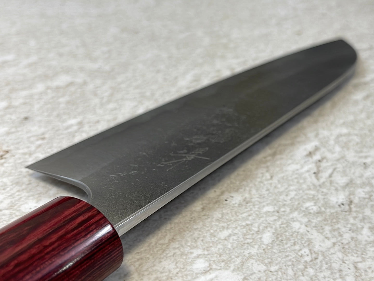 MASAKAGE YUKI Santoku 180mm Oval Magnolia wood with Red Pakka wood