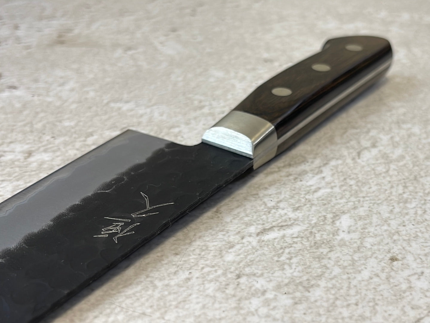 Tsunehisa Aogami Super Kuro Tsutime Santoku Knife 180mm - Made in Japan 🇯🇵 Brown Pakka Wood Handle