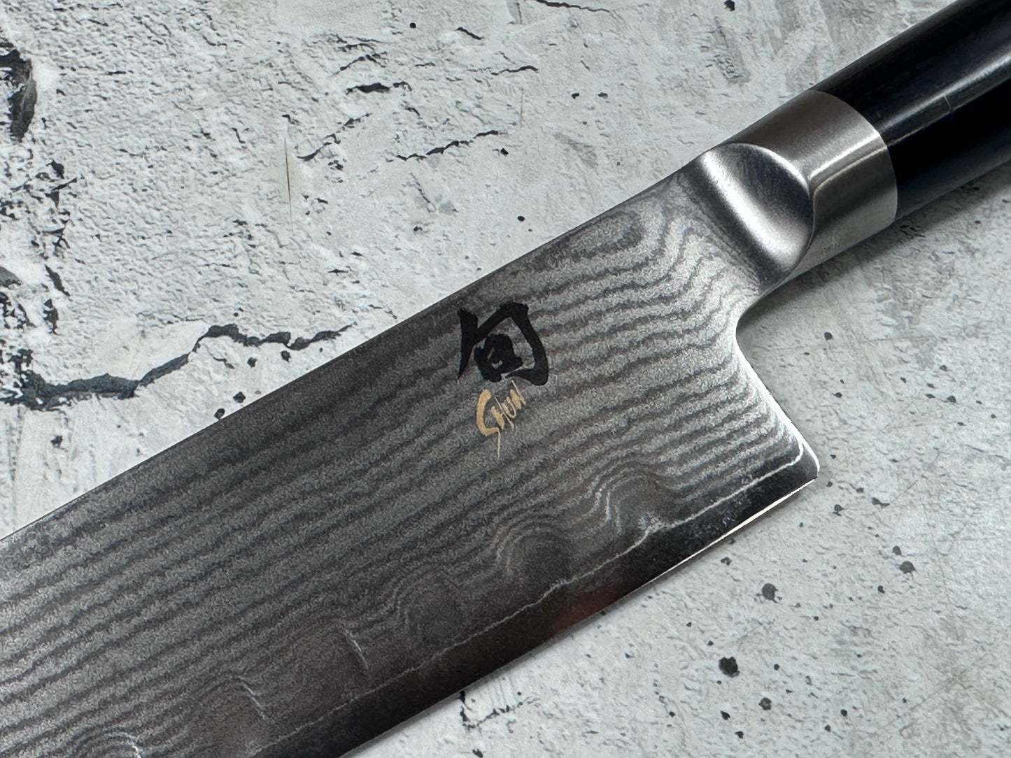 Pre-Owned Shun Classic Santoku Left Handle Knife 180mm Damascus Steel 2168