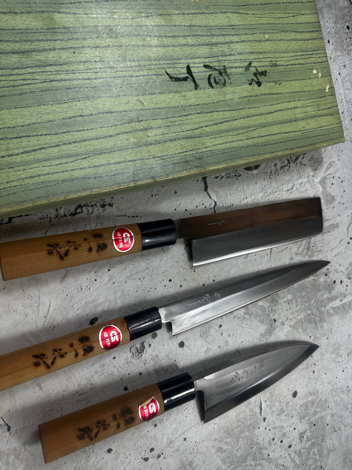 Vintage Sakai Toshimitsu Saku Three-Knife Set 2348
