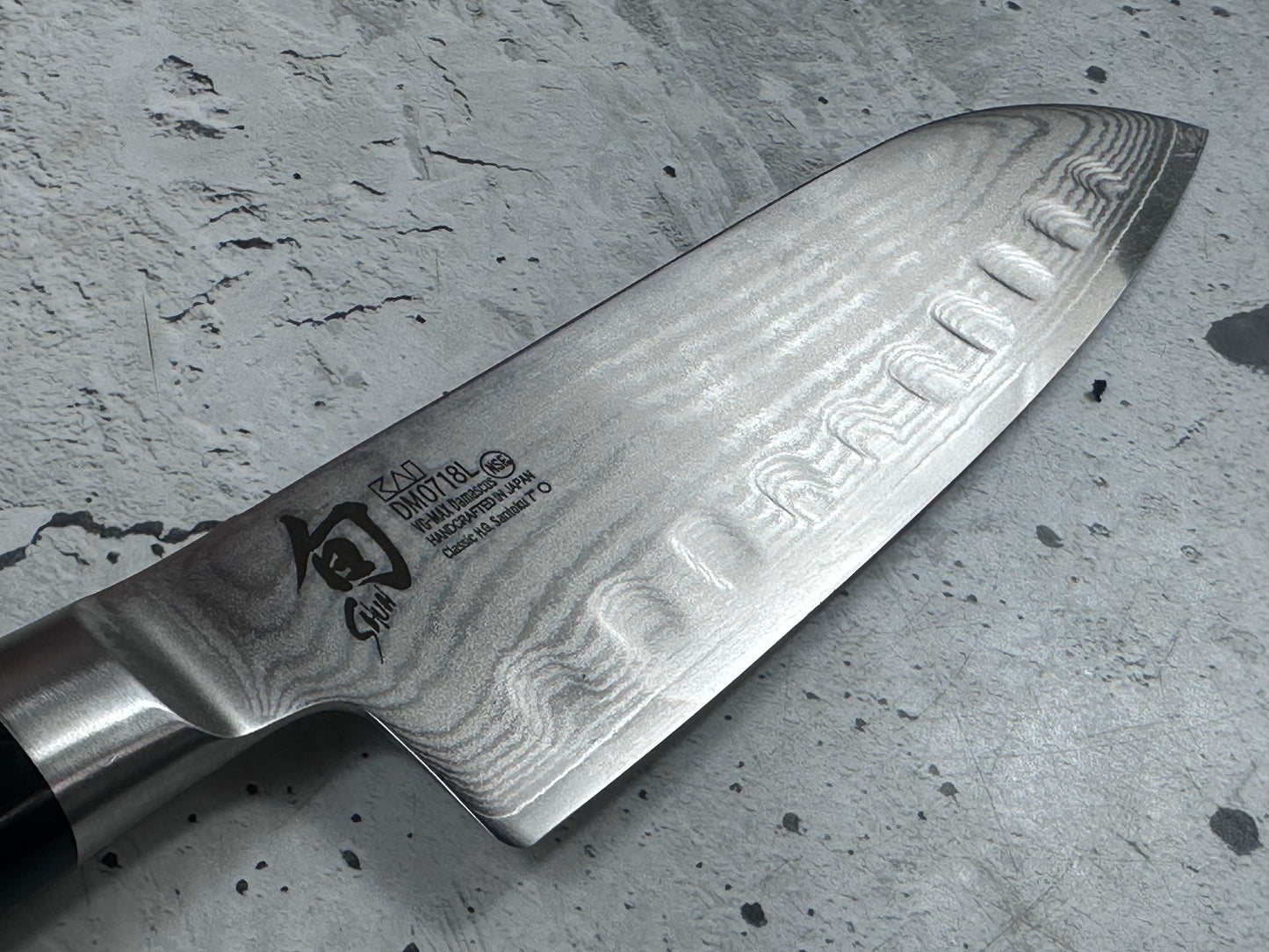 Pre-Owned Shun Classic Santoku Left Handle Knife 180mm Damascus Steel 2168