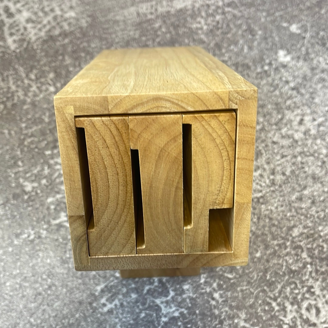 Kai Dome Knife Block 4 Slots (3 knives and 1 scissors ) Made In Vietnam 🇻🇳 1188