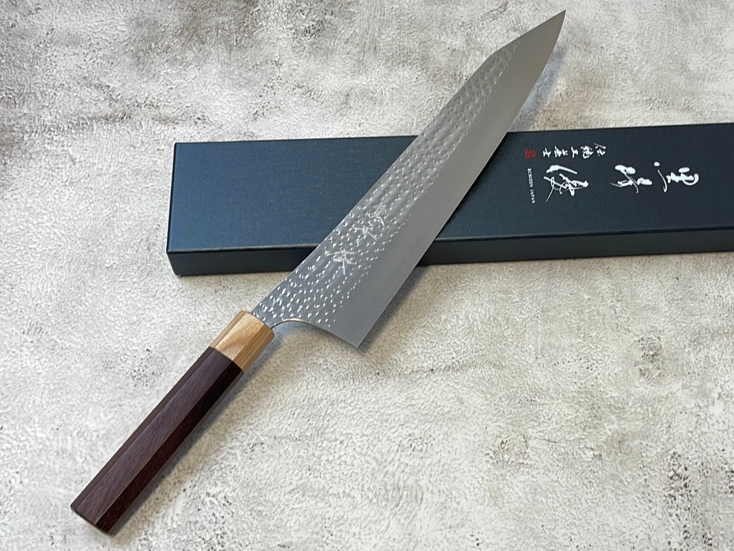 Yu Kurosaki R2 SG2 Hammered SENKO-EI Gyuto 270mm - Brown-Ring Octagonal Handle