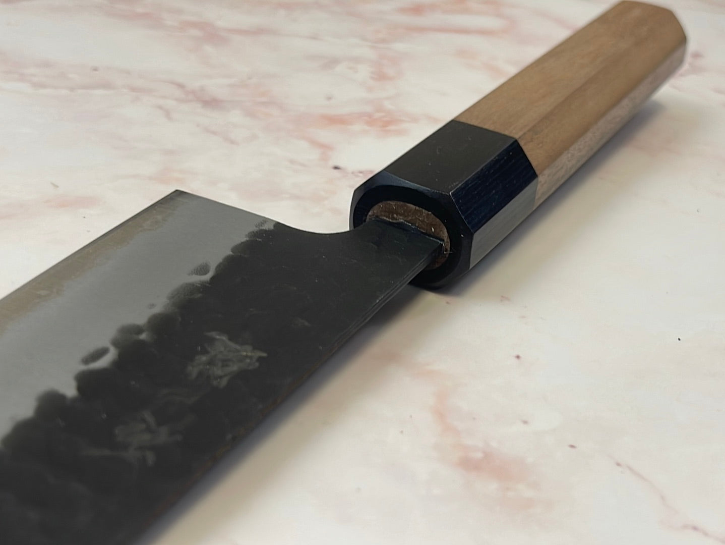 Yoshimune Gyuto Black Stainless 210 mm ) Aogami Super Hammered Finish Double-Bevel Walnut Octagonal Handle