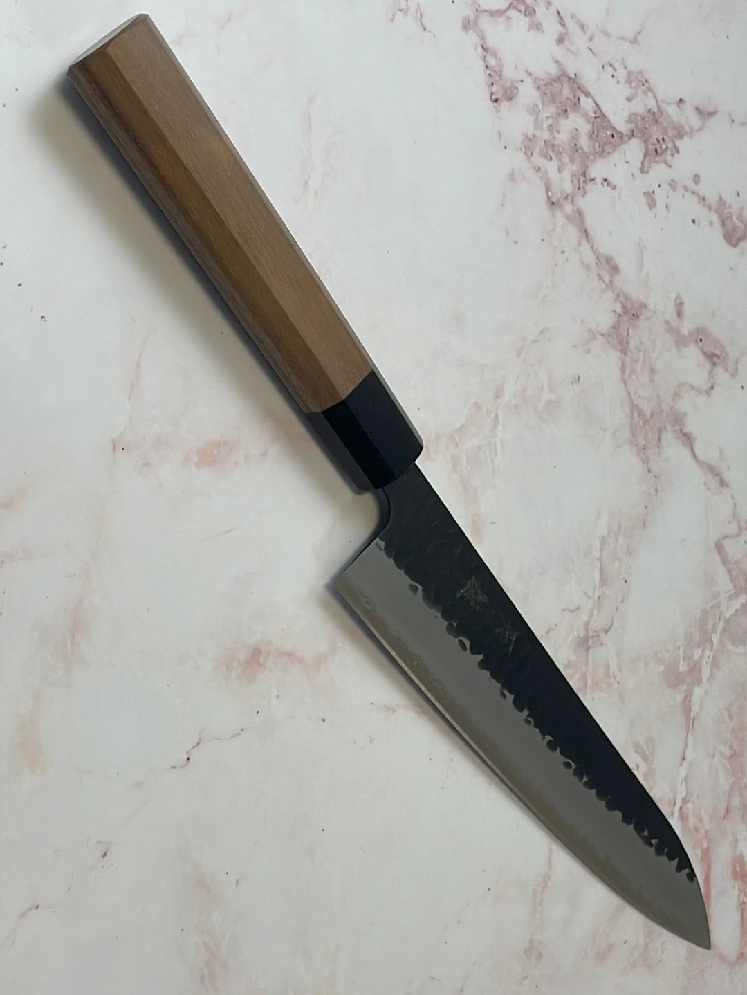 Yoshimune Gyuto Black Stainless 210 mm ) Aogami Super Hammered Finish Double-Bevel Walnut Octagonal Handle