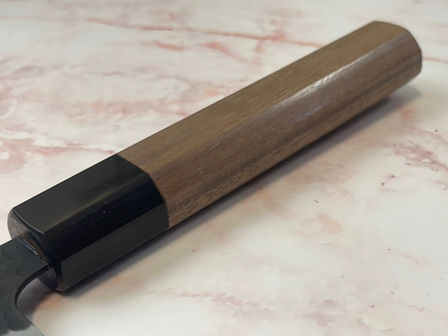 Yoshimune Gyuto Black Stainless 210 mm ) Aogami Super Hammered Finish Double-Bevel Walnut Octagonal Handle