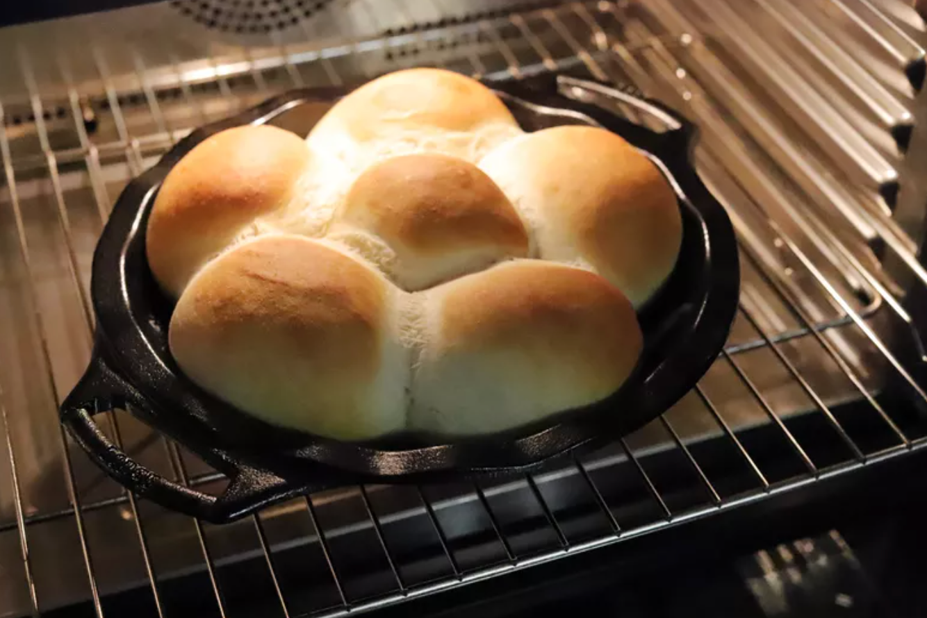 Lodge Cast Iron Pie Pan 9"