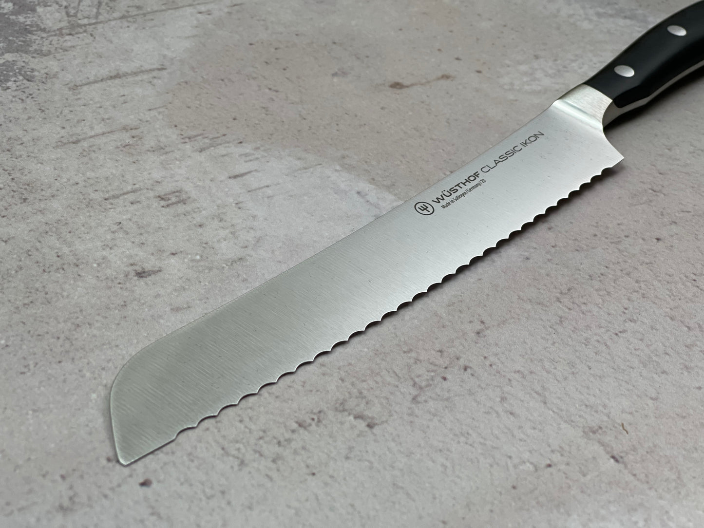 Wusthof Classic Ikon Bread knife 20 cm