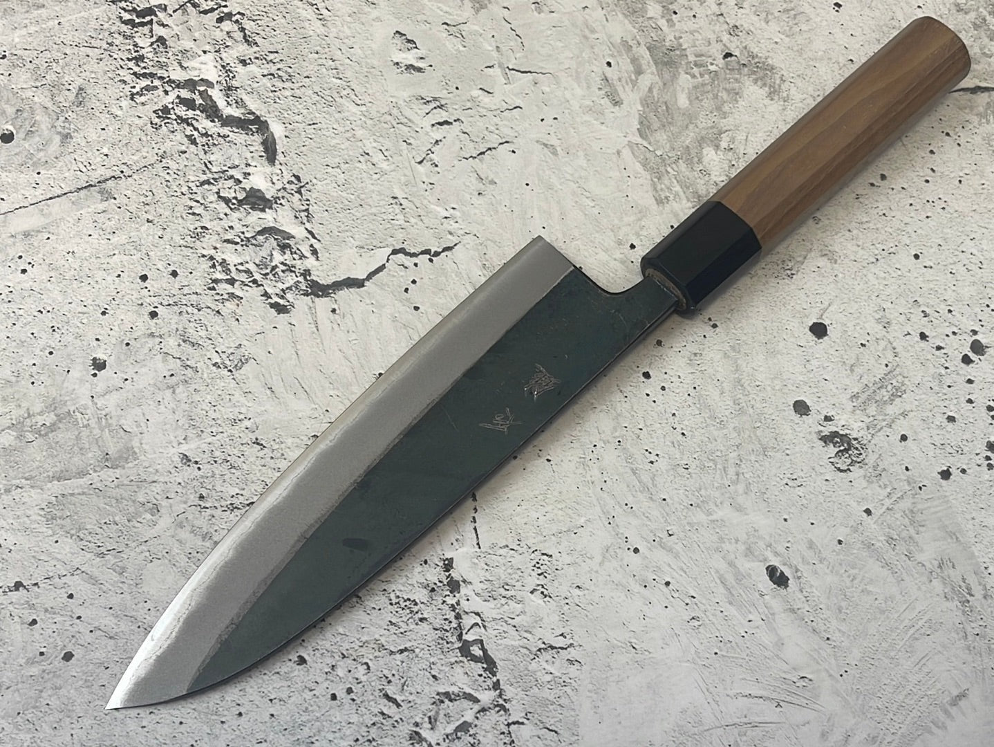 Yoshimune Santoku Kurouchi 180 mm (7.1 in) Aogami (Blue) #2 Double-Bevel