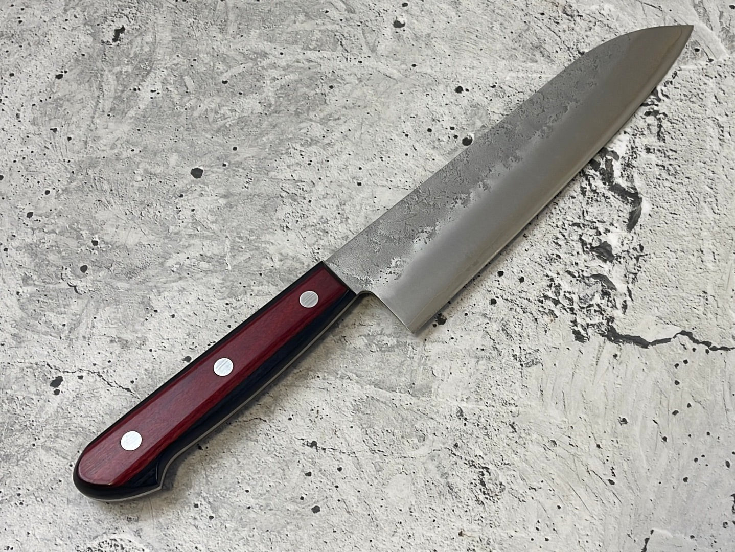 Tsunehisa G3 Nashiji Red Santoku 180mm - Made in Japan 🇯🇵