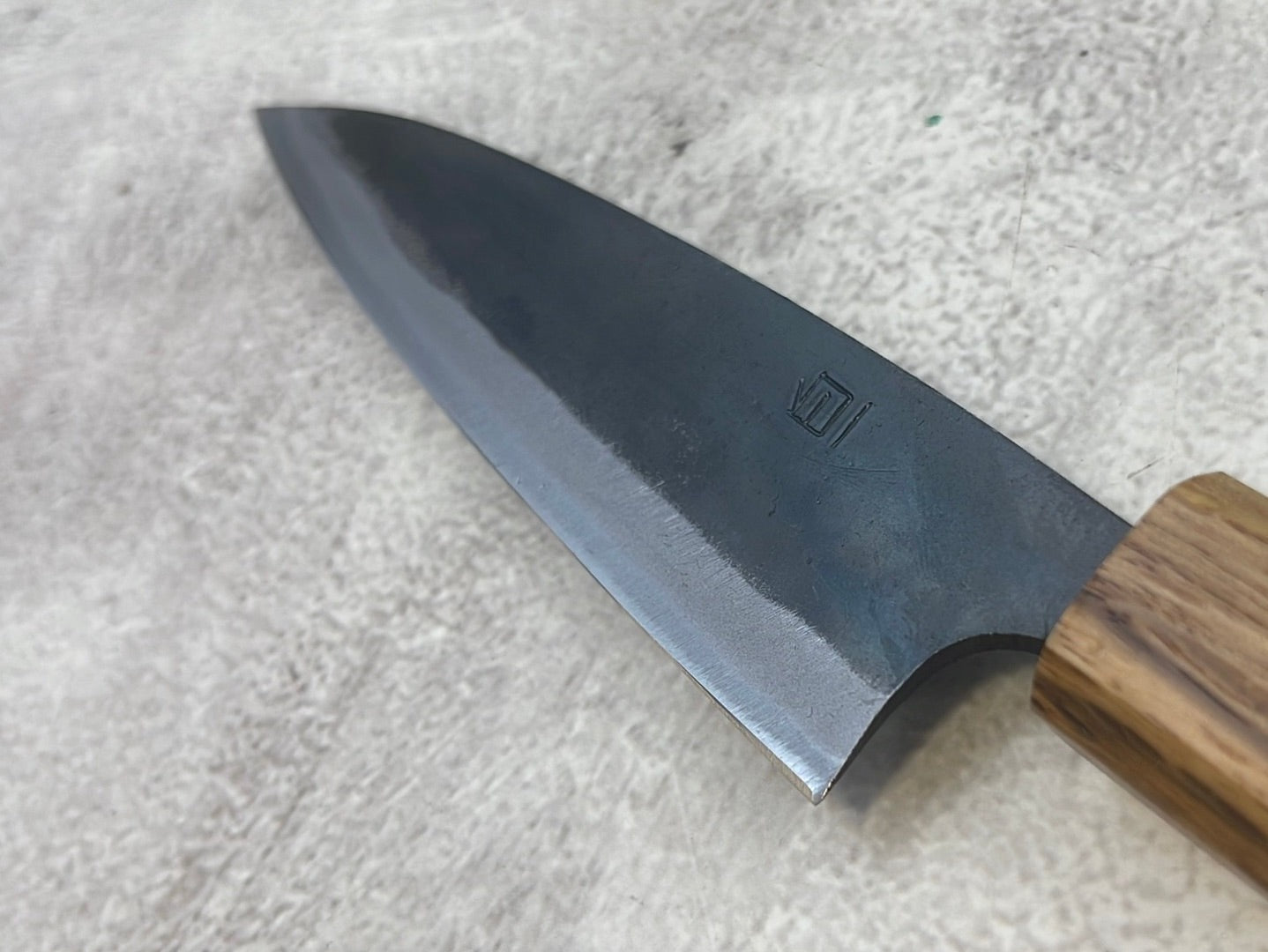 Tsukasa Shiro Kuro 120mm Yanagi- Shirogami Steel - Oak Octagnon Handle