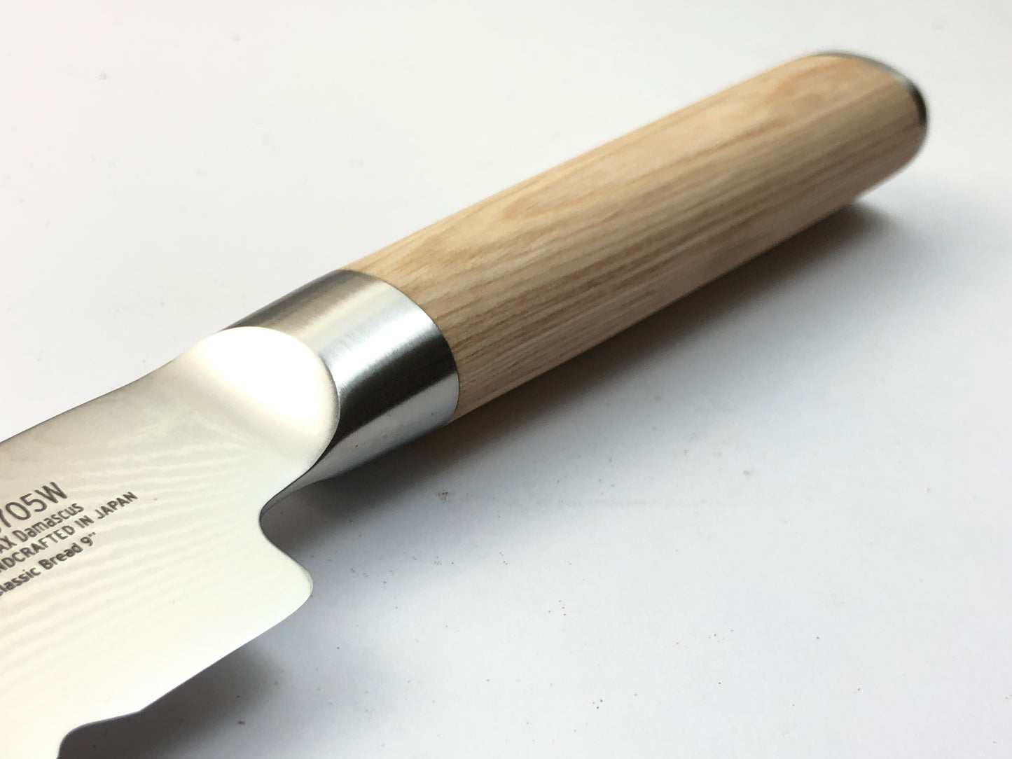 Shun Classic White Bread Knife 22.9cm