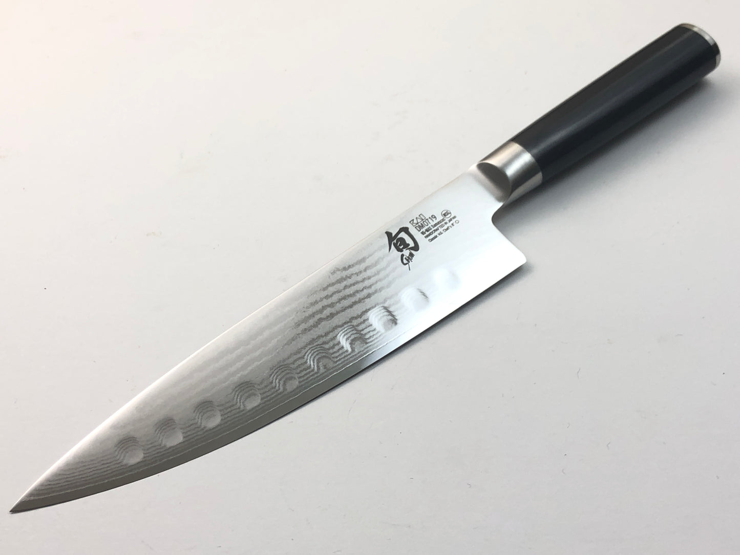 Shun Classic Scalloped Chefs Knife 20.3cm
