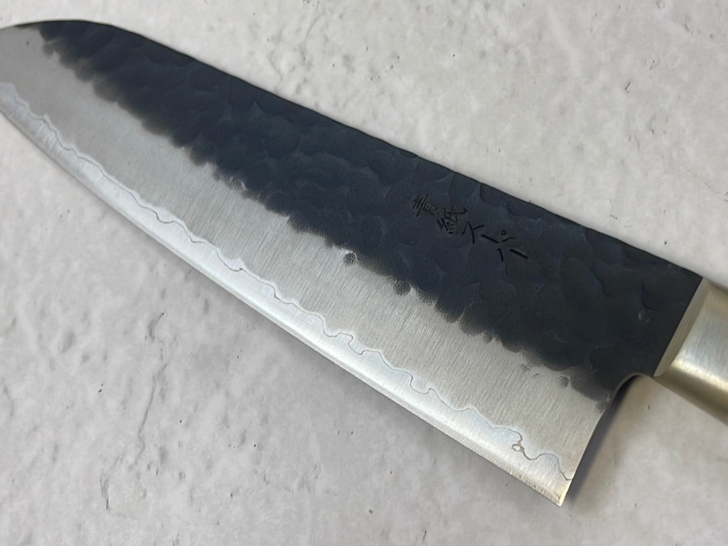 Tsunehisa Aogami Super Kuro Tsutime Santoku Knife 180mm - Made in Japan 🇯🇵 Red Pakka Wood Handle