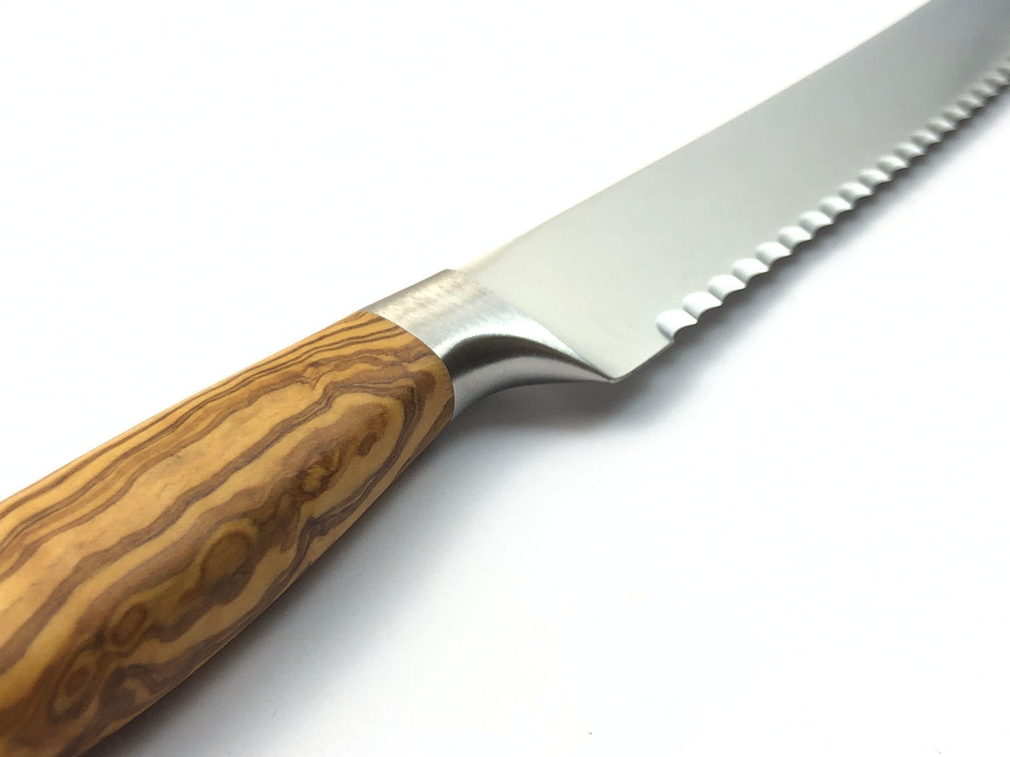 MESSERMEISTER Oliva Elité Scalloped Bread Knife 230mm | Olive Wood Handle