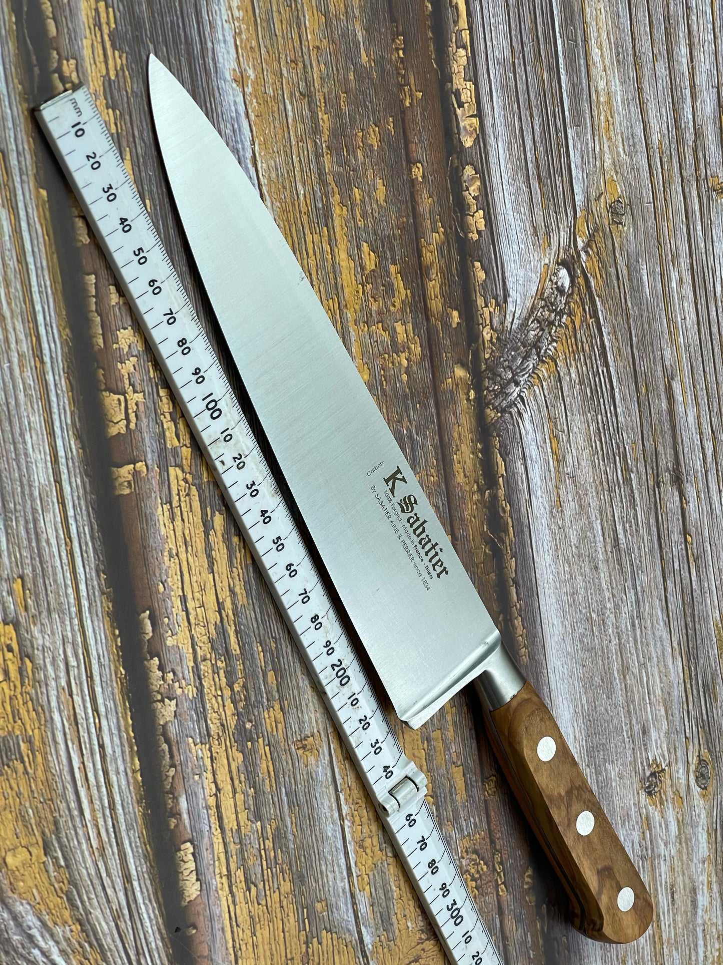 K Sabatier Chef Knife 230mm - CARBON STEEL - OLIVE WOOD HANDLE