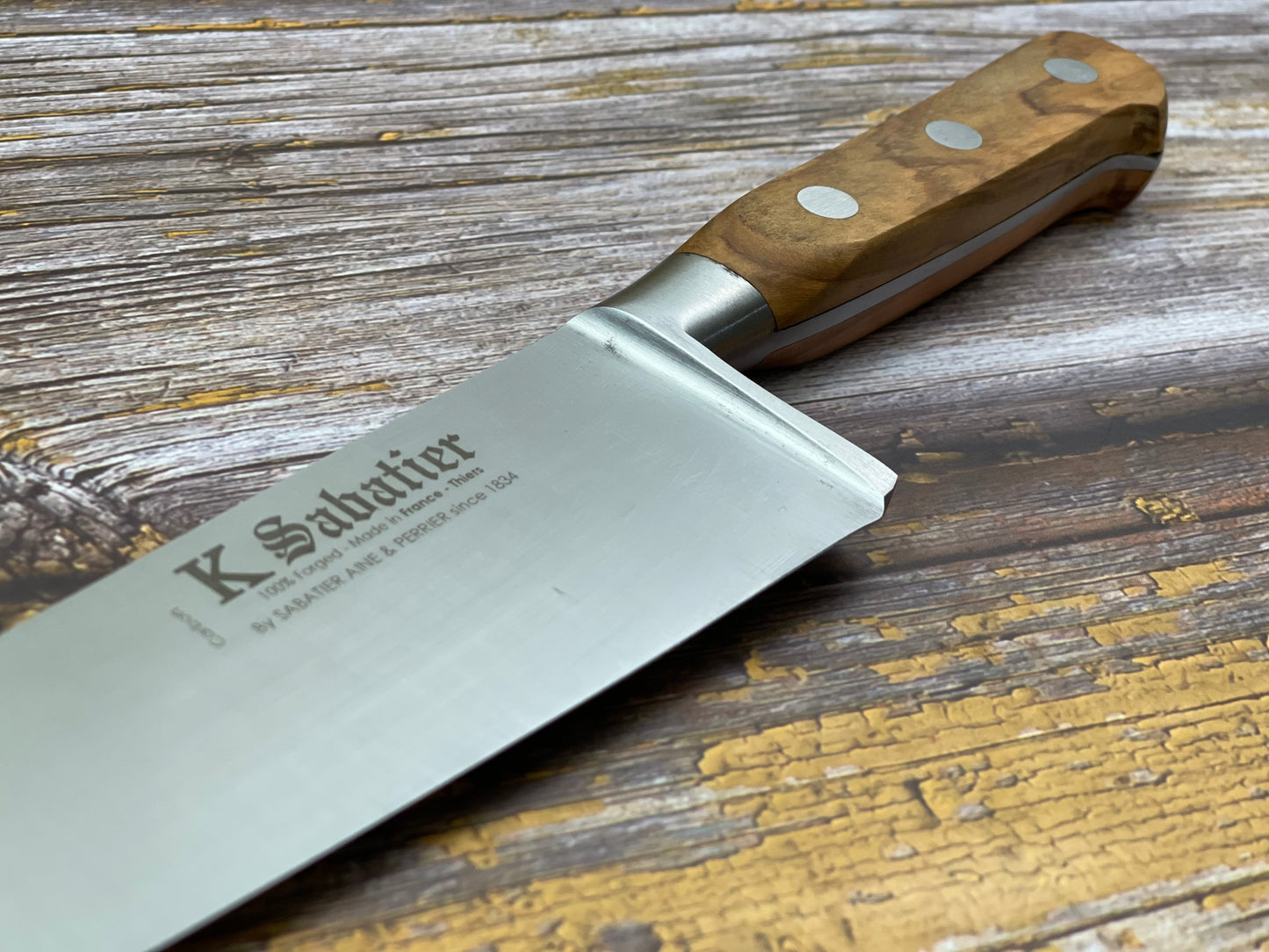 K Sabatier Chef Knife 230mm - CARBON STEEL - OLIVE WOOD HANDLE