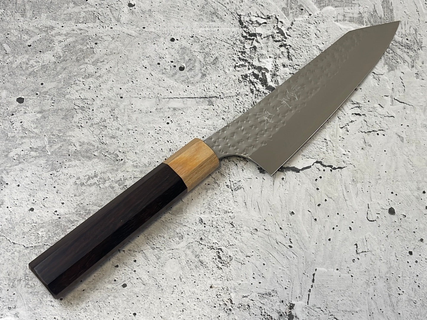 Yu Kurosaki R2(SG2) Hammered SENKO-EI WA RS8H Japanese Chef's Bunka 165mm with Brown-Ring Octagonal Handle