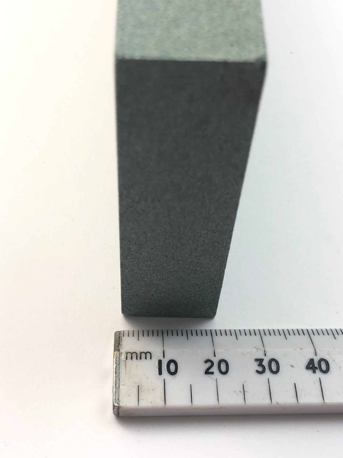 Kai Seki Magoroku 220-Grit Whetstone