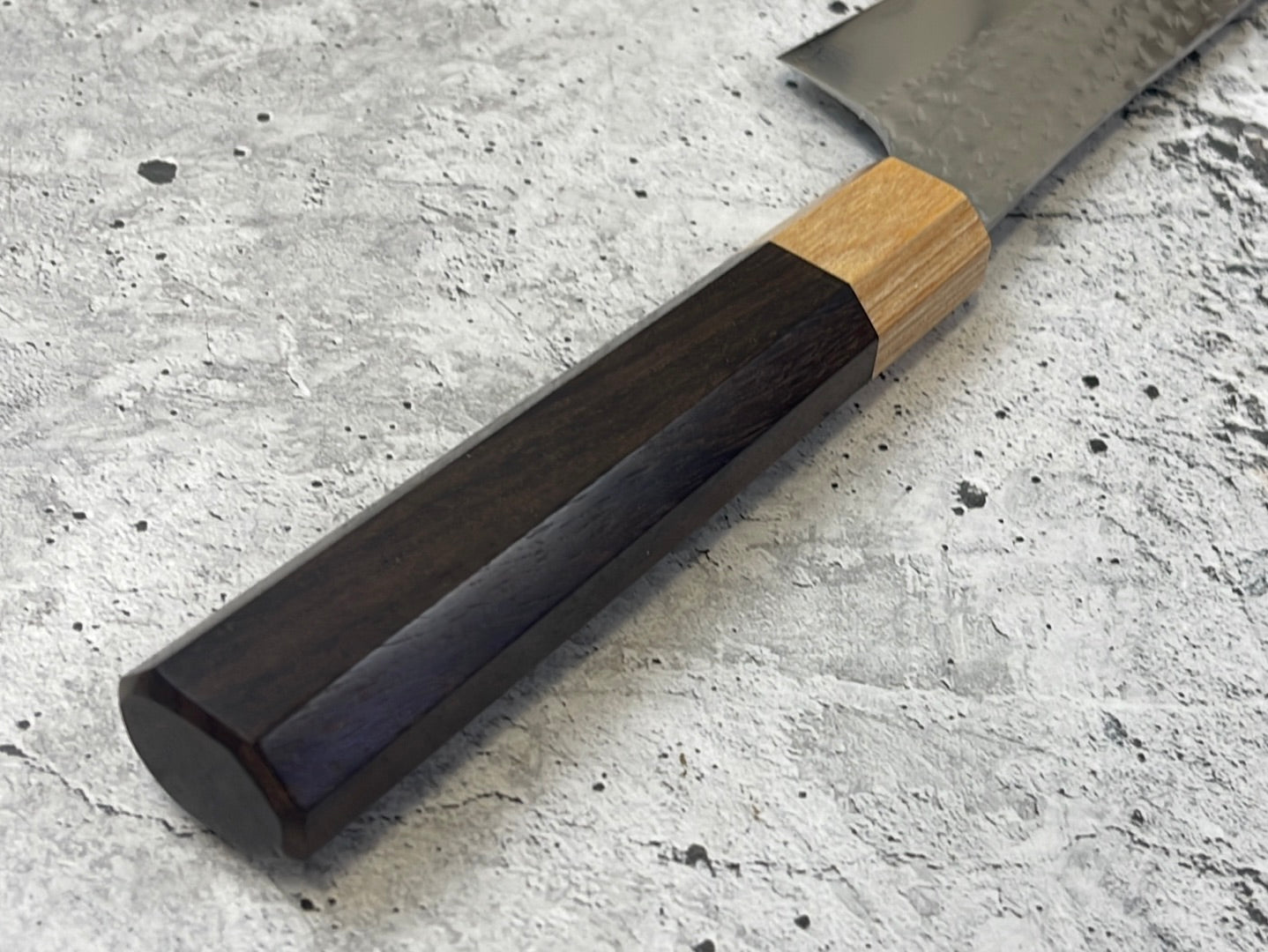 Yu Kurosaki R2(SG2) Hammered SENKO-EI WA RS8H Japanese Chef's Bunka 165mm with Brown-Ring Octagonal Handle