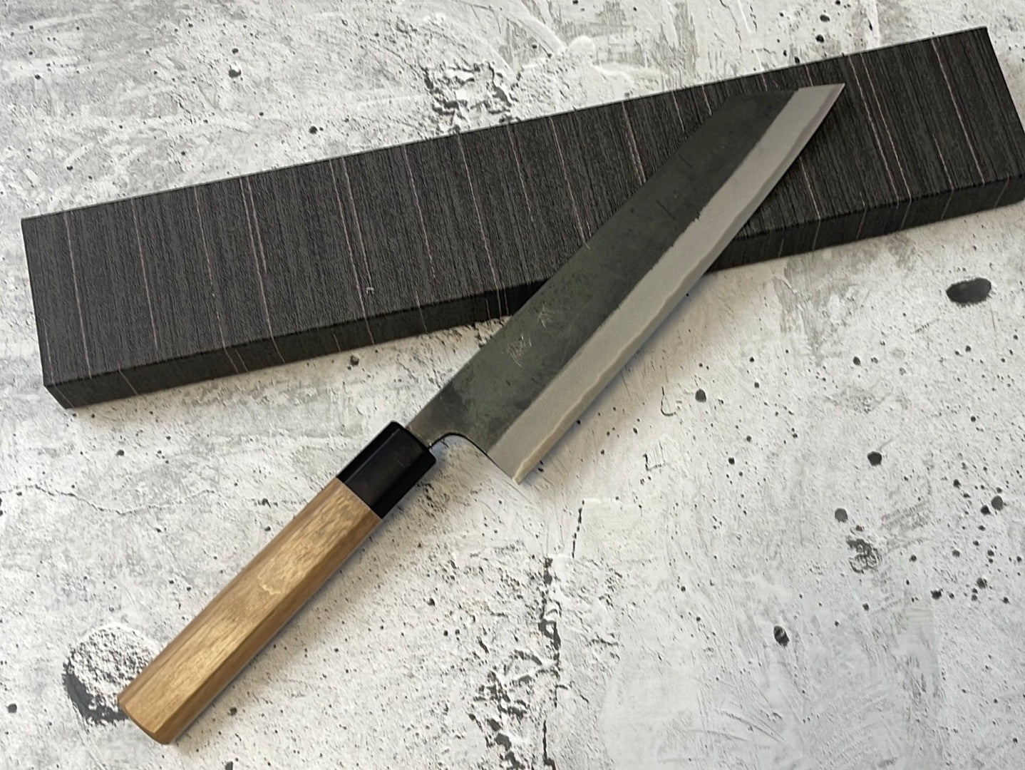 Yoshimune Kiritsuke Kurouchi 210 mm (8.3 in) Aogami (Blue) #2 Double-Bevel